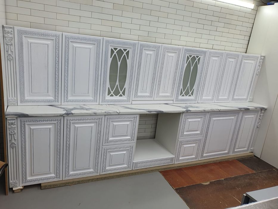 Новый  Кухонный гарнитур