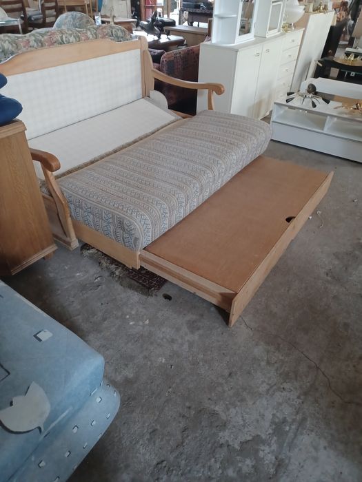 Canapea extensibila lemn