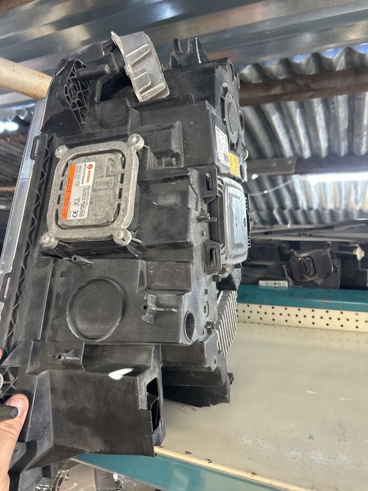 Десен фар за Volvo FH