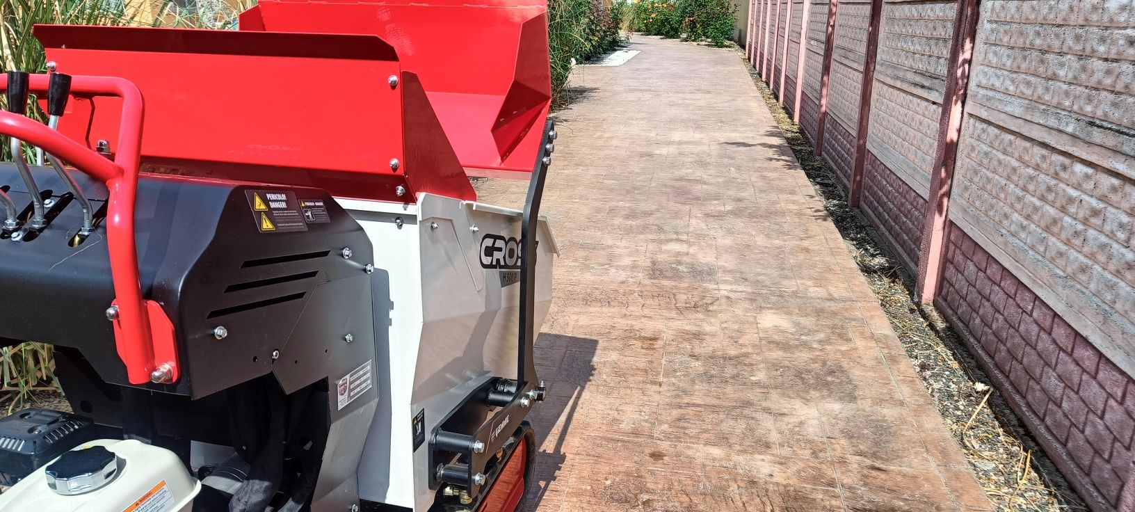 Mini dumper roaba cu motor inchiriat utilaj inchiriere