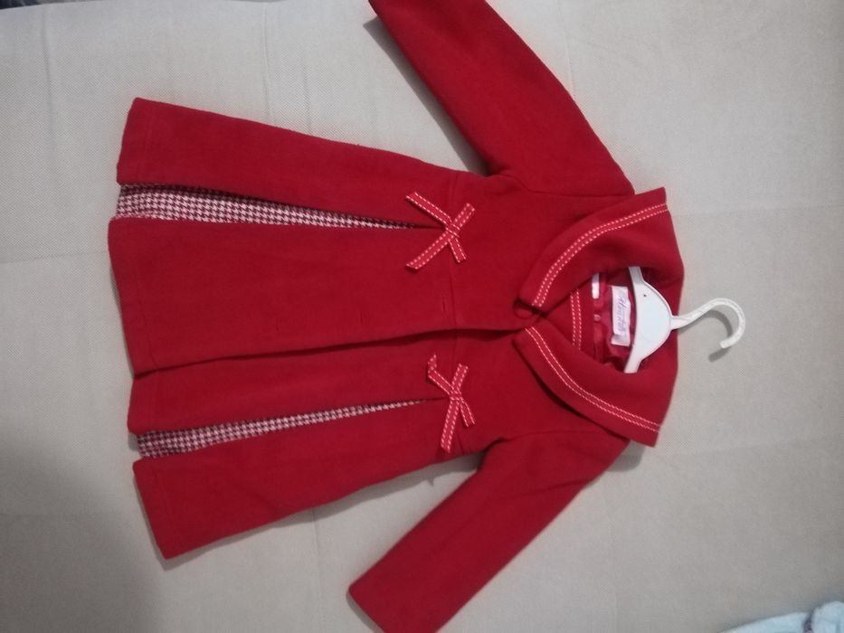 Set 2 piese paltonaș și rochiță, gecuta și rochiță tradițională.