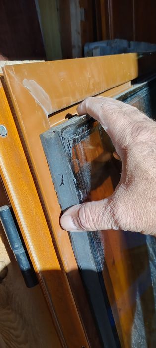 Алуминиева кафява дограма