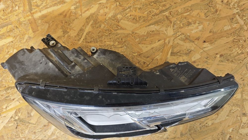 Десен фар за Ауди А4  Audi A4 B9 Full LED