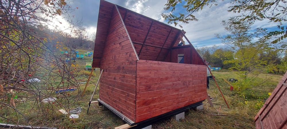 Vând cabană pentru gradină