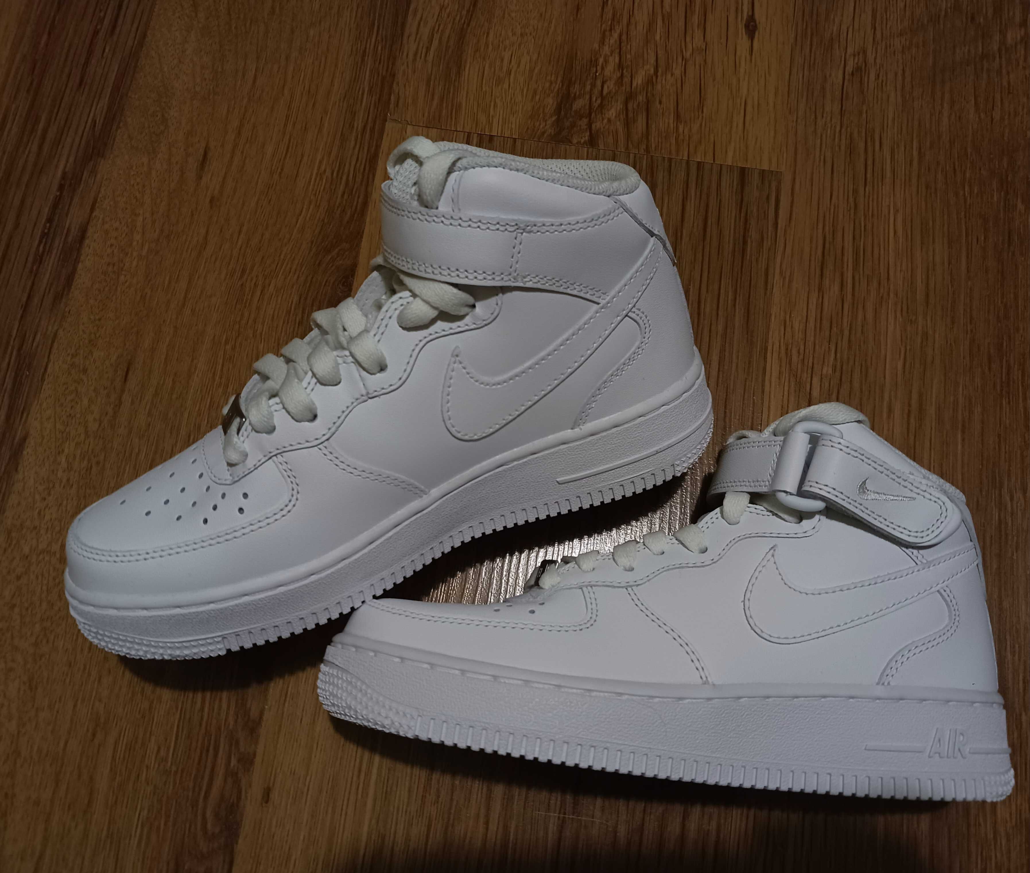 WMNS Air Force 1 '07 MID REC WHITE