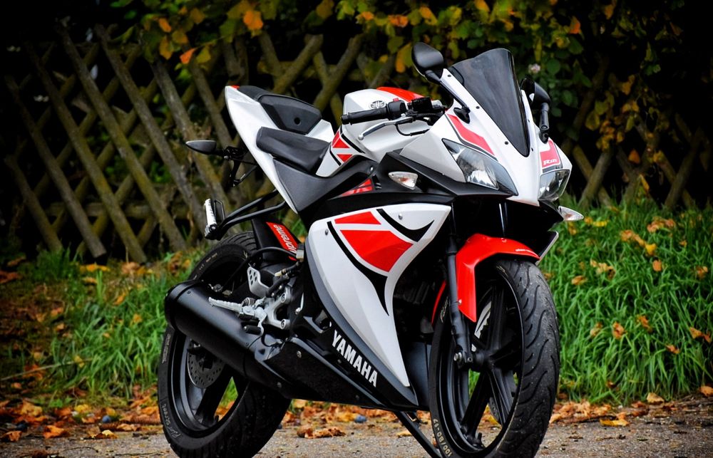 Yamaha yzf 125  yzfr125 rc mt cbr duke