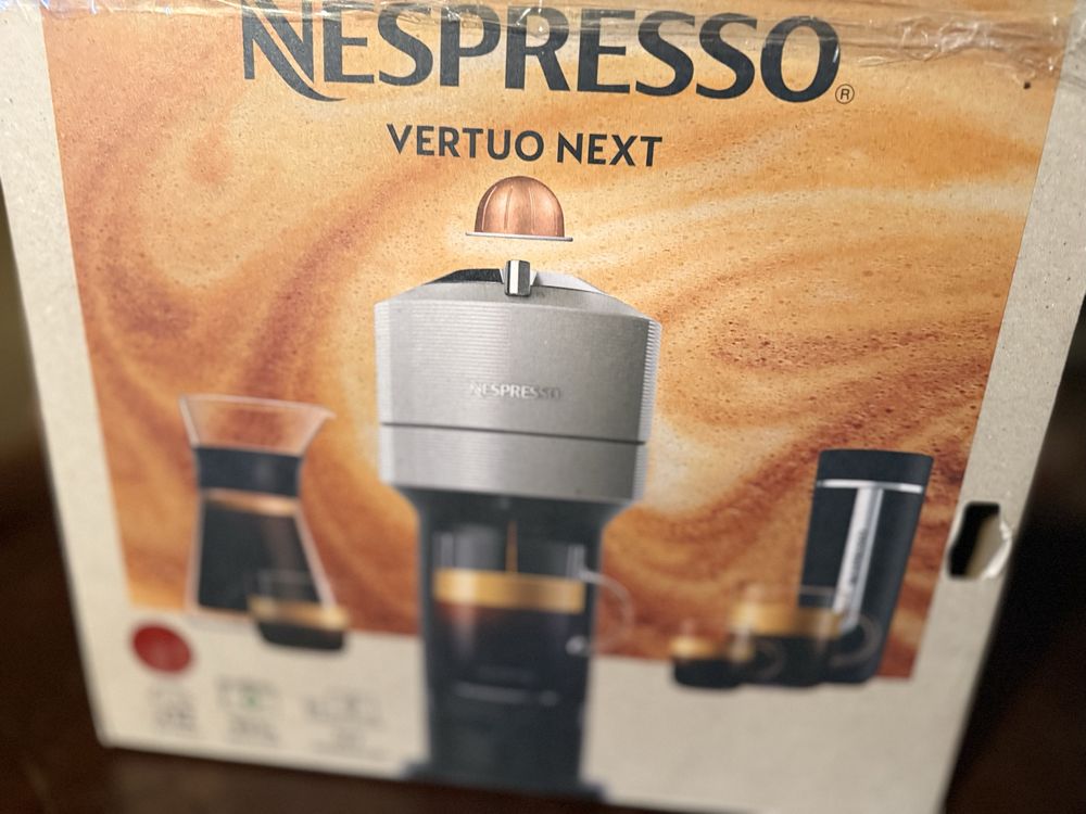 Nespresso vertuo rosu