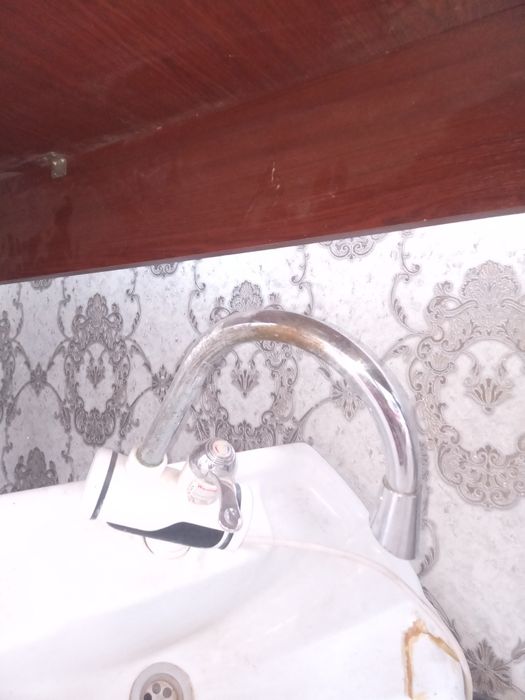 Пподам водонагреватель