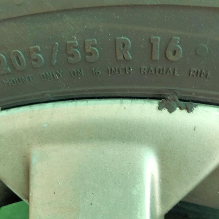 Jante cu tot cu cauciucuri iarna vara