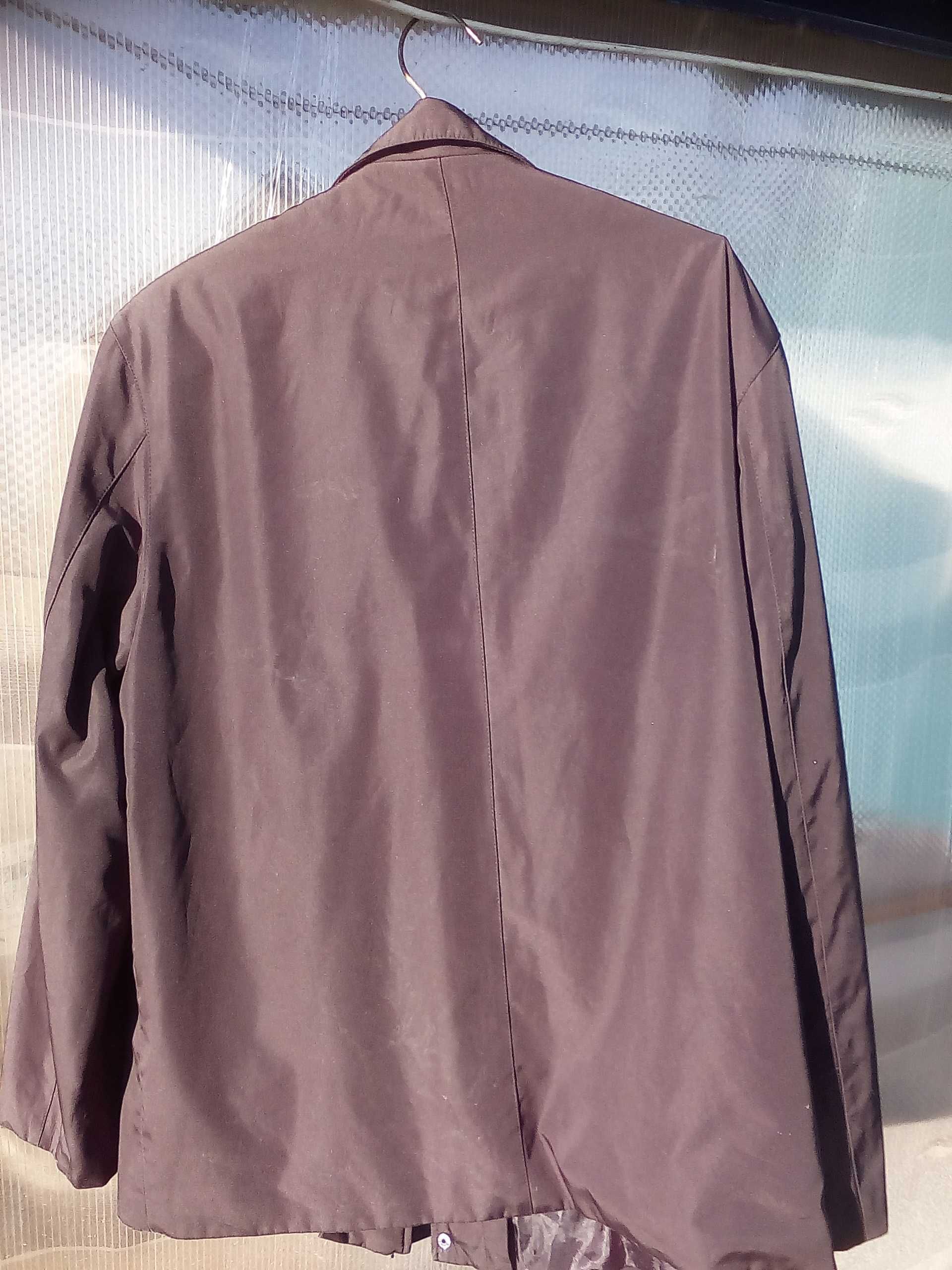 Куртка демисезонная мужская с  подкладом . размер 50