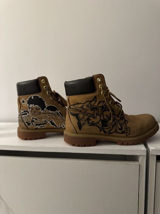 Timbarlanduri custom unice facut de un artist de strada