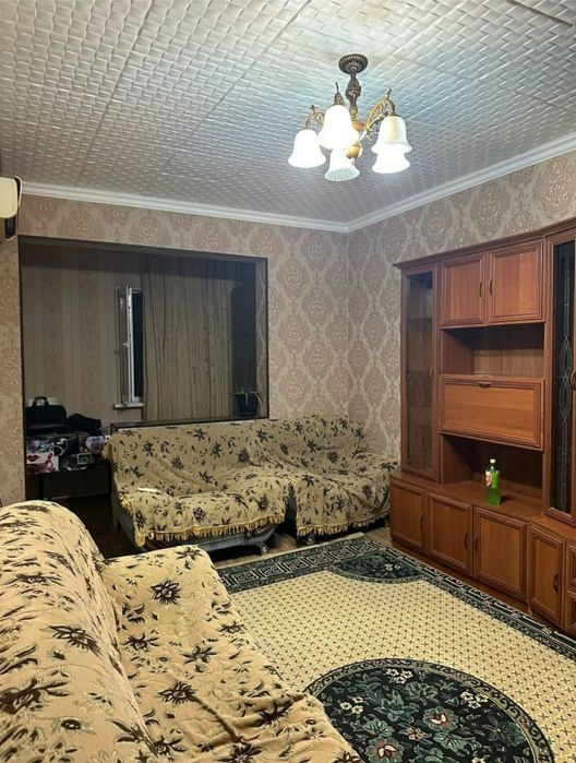 Квартира продаётся Чиланзар 10 квартал 2/5/5 меб тех Шухрат перекрёсто