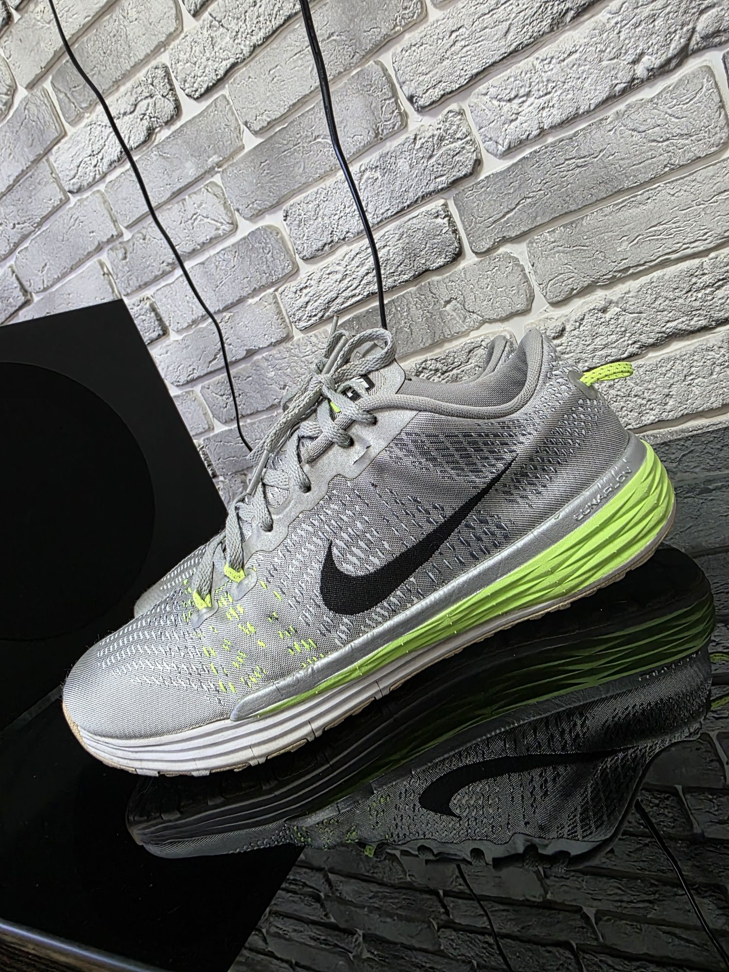 Оригинальные кроссы Nike