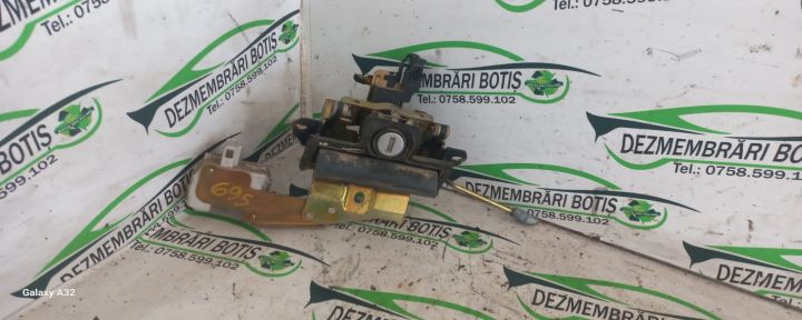 Broasca capota portbagaj Skoda Octavia prima generatie