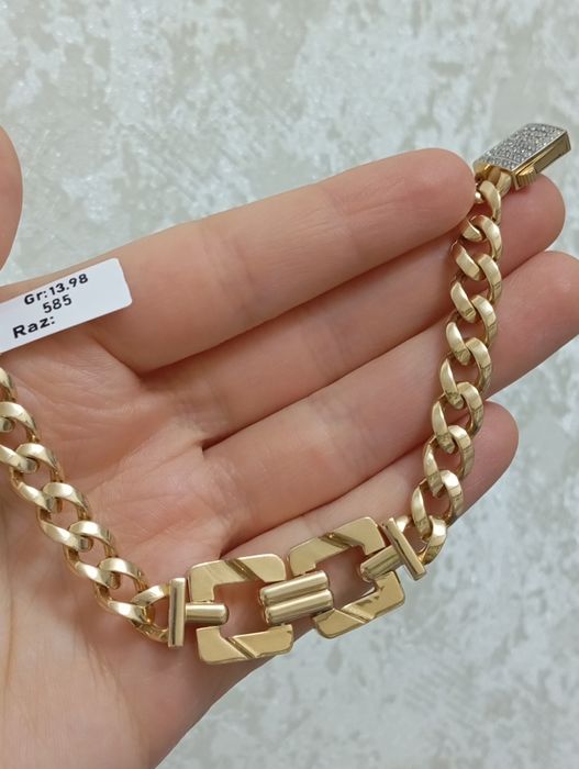 Изящный Золотой браслет новый