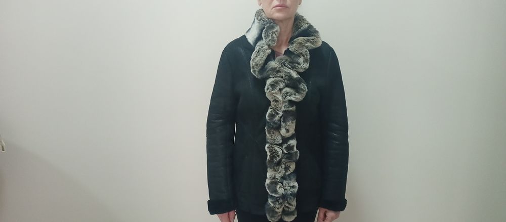 Продам женскую дубленку в отличном состоянии