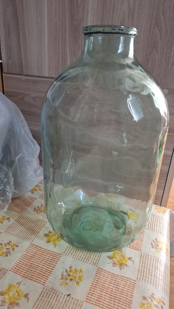 Продаю  бутыль для вина