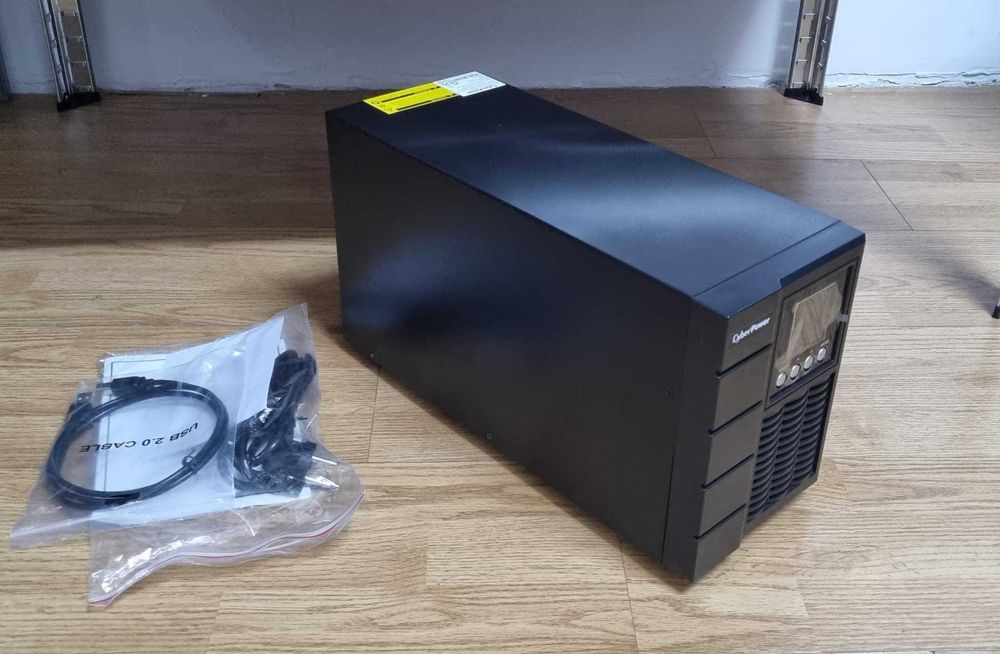 UPS Cyberpower OLS1500EA online Tower 1500VA/1350W Nou