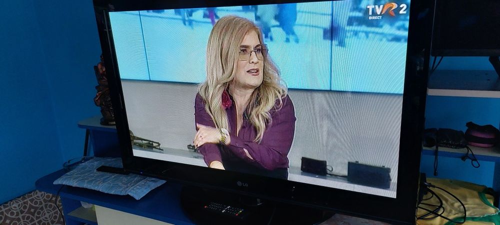 Televizor LG diagonala  107