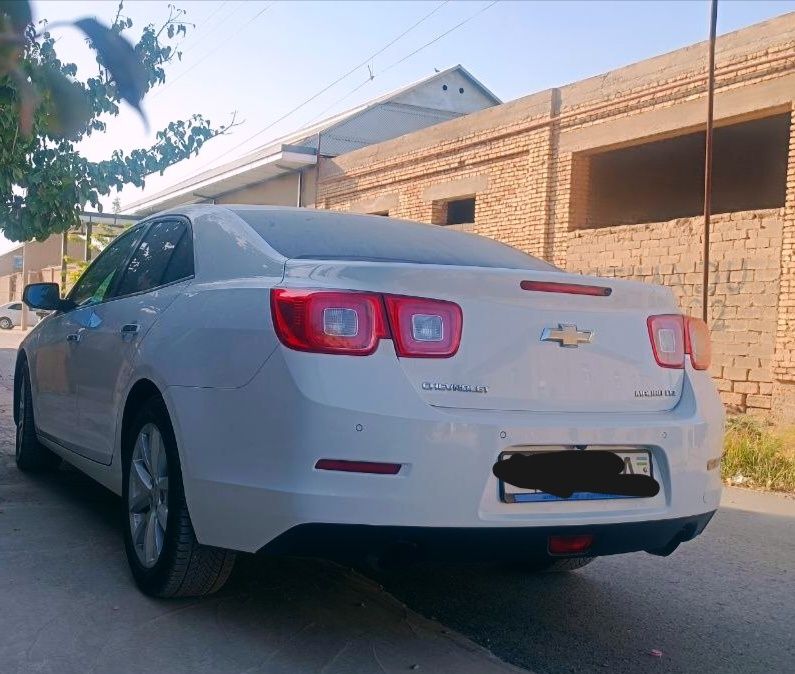 Malibu 1/3 pazitsiya sotiladi oq jumchuk