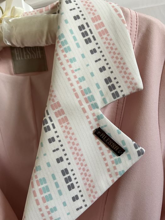 Сако Alessa - късо, розово