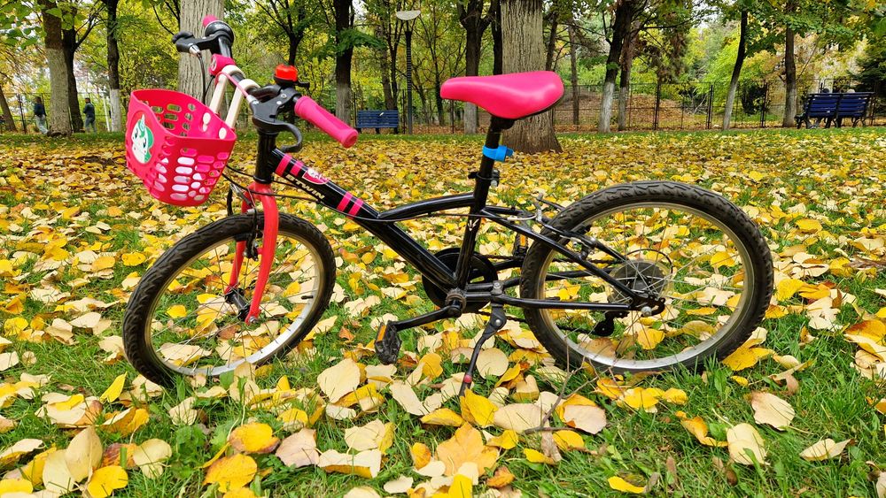 Bicicleta copii BTwin Misti Girl 20 inch – stare excelenta