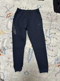 штаны nike tech fleece