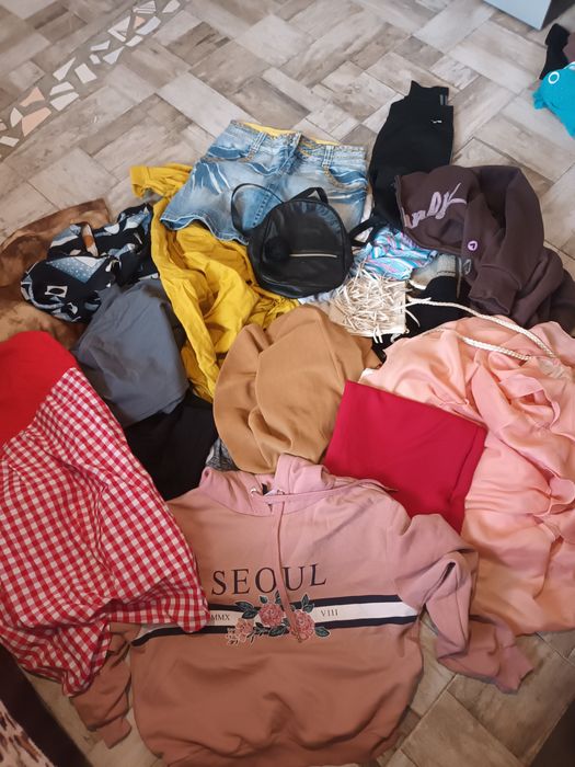 Donez haine de dama. S