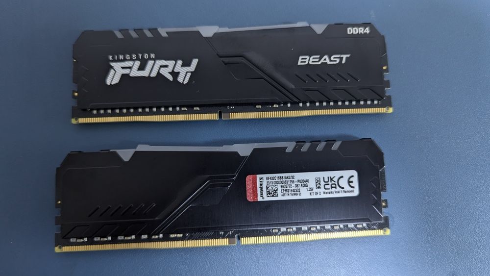 ОЗУ DDR4 3200МГц 32GB Kingston Fury Beast RGB