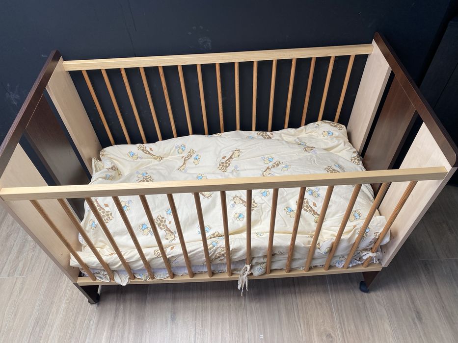 Vand pat copii + comoda de scimb