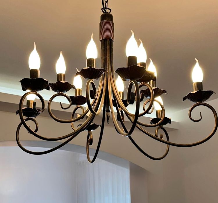 Candelabru 12 becuri