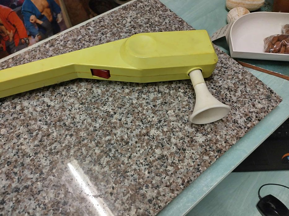 уред масажор , на ток, безшумен