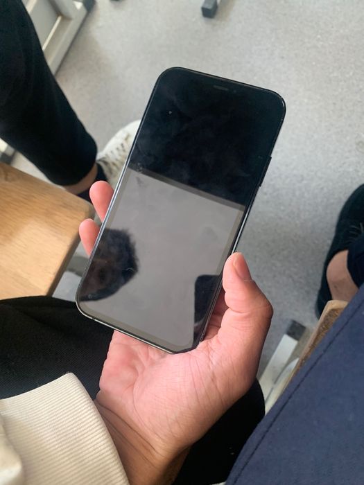 Iphone xr 13pro korpusda
