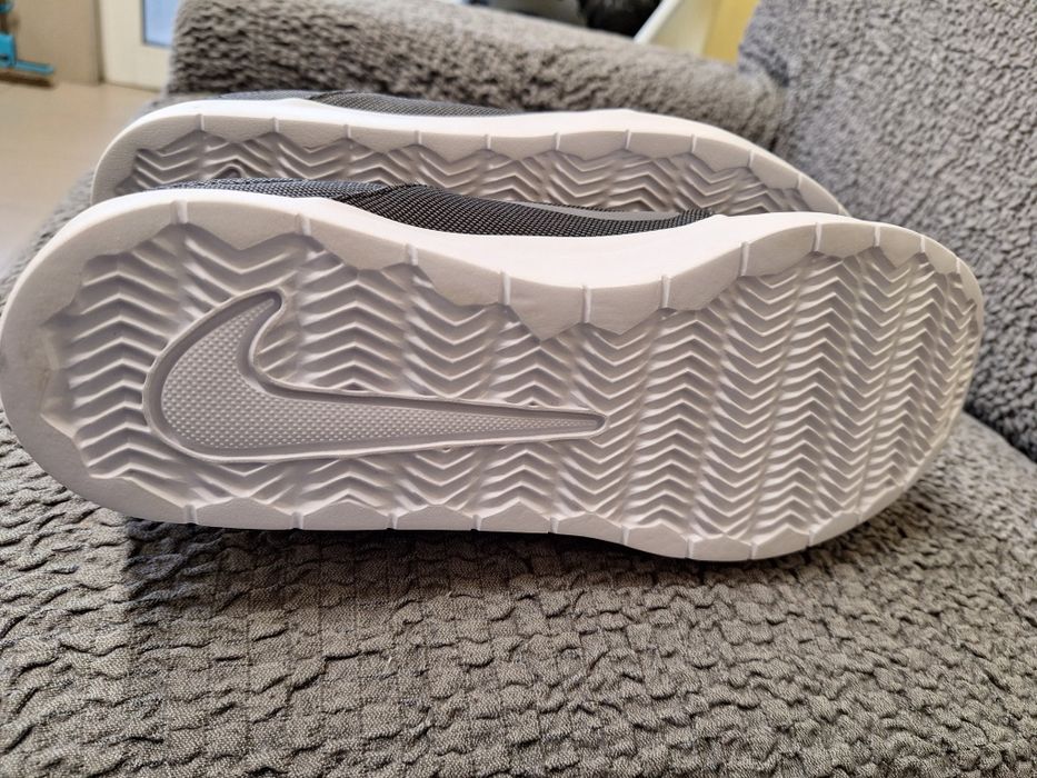 Nike 46 номер нови