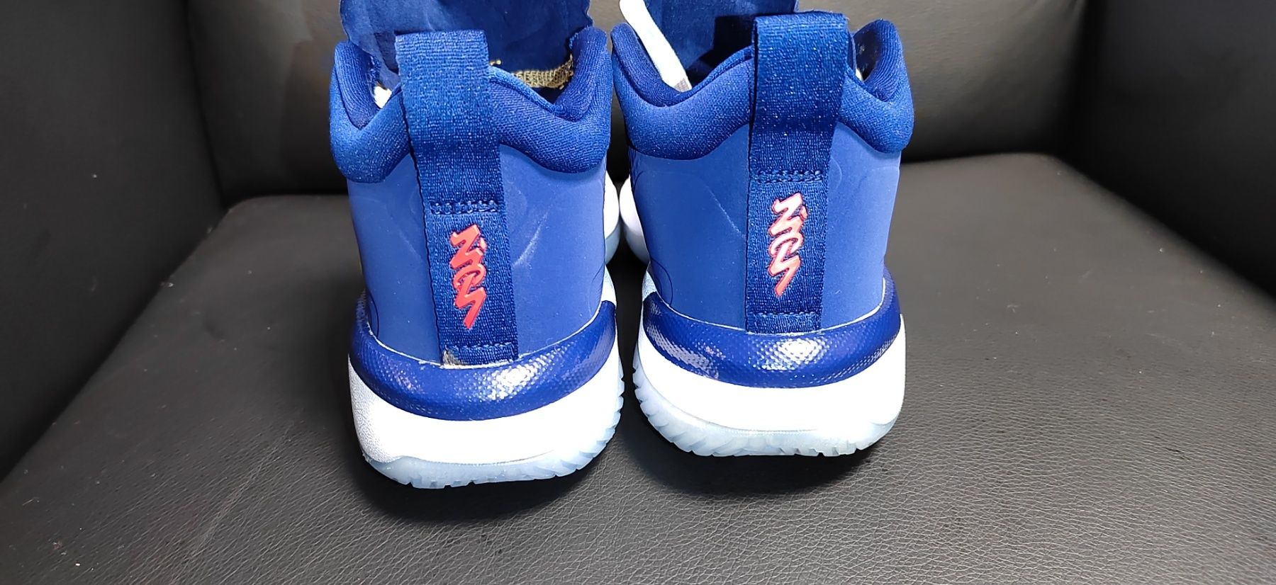 Nike Air Jordan Zion, номер 38
