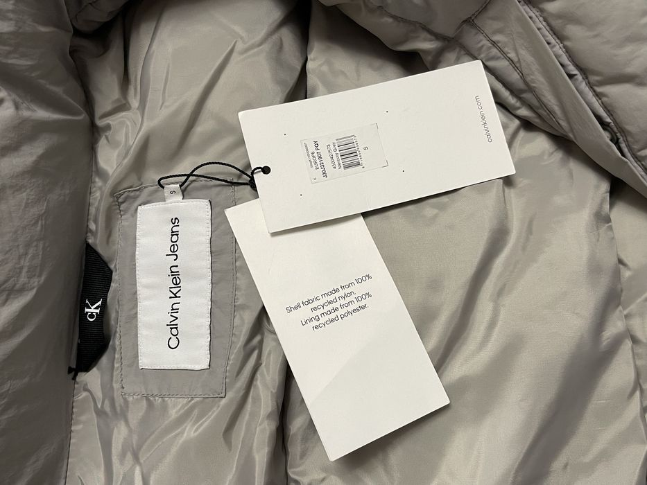 Geaca Calvin Klein barbati Marimea S, fit L, nouă cu etichetă