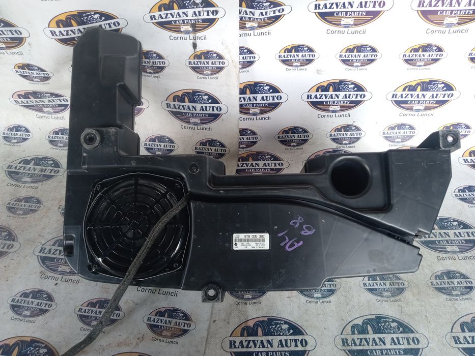 subwoofer spate original  audi a4 b8
