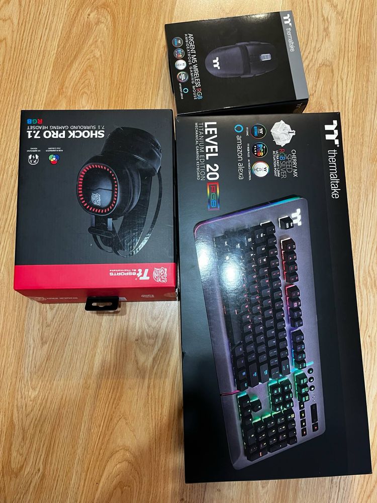 Thermaltake геймърски bundle - мишка, клавиатура, слушалки