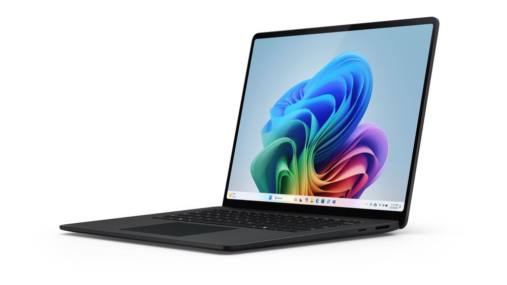 Microsoft Laptop 7 NOU SIGILAT ! 15” 1TB 16GB X-Elite surface touch