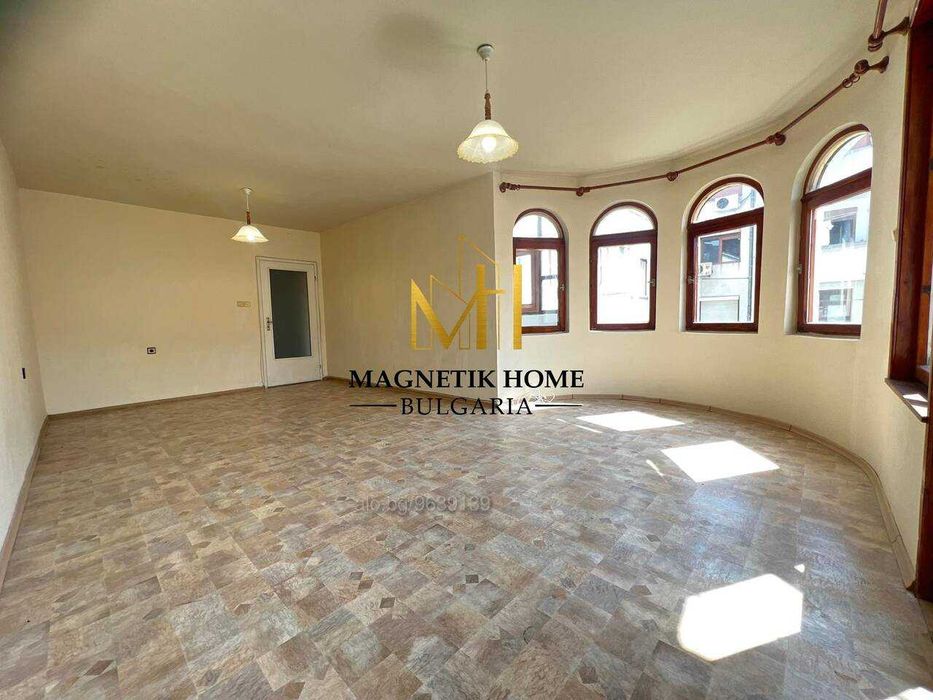 Дава се под наем Четиристаен апартамент в Бургас, Възраждане - 120 кв.м за 306 € - Снимка #12