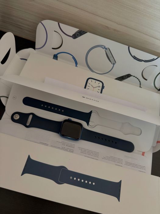 Apple Watch 7, 41mm, Blue