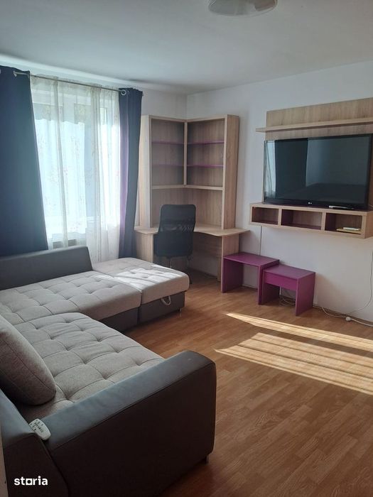 Apartament 3 camere ~ 75 mp, etaj 3, zona Spitalului Judetean