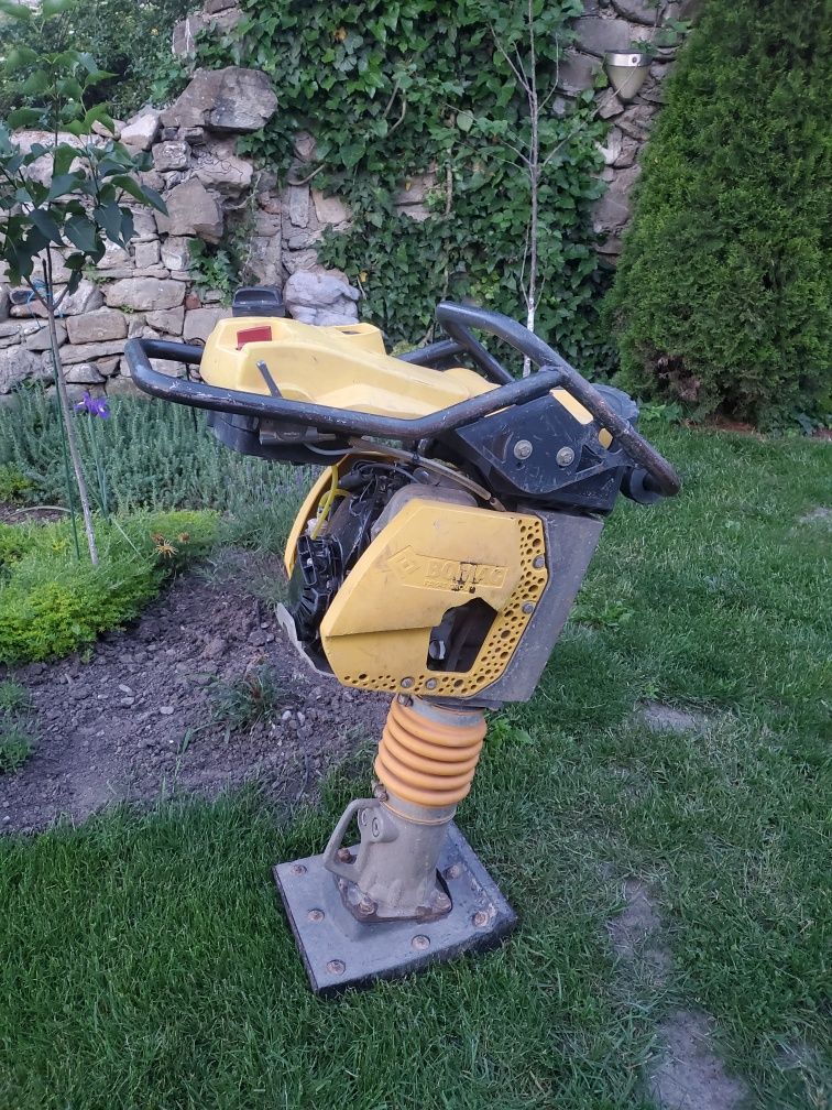 Mai compactor Bomag BT 60/4