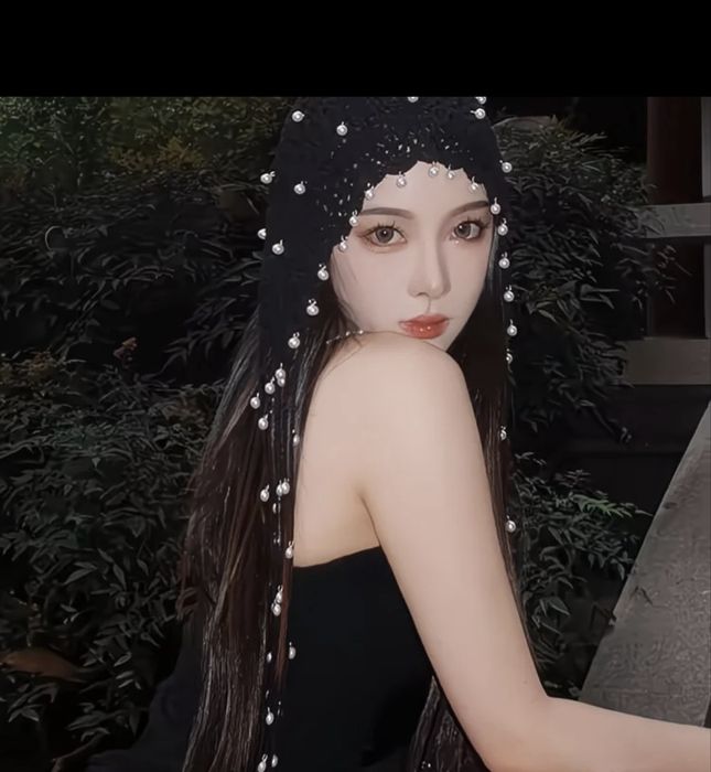 Ушанка и головной убор с жемчугом