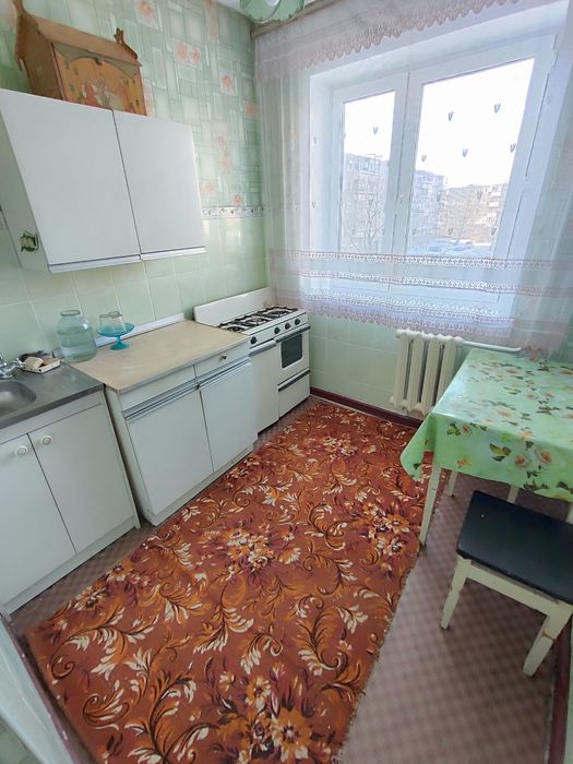 Продается 2-комн (9-19, 2 эт)