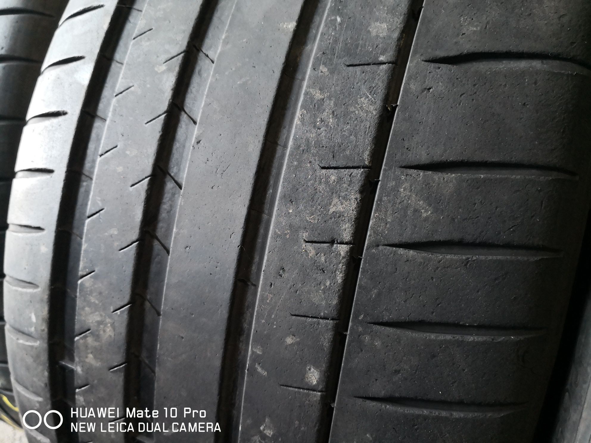 265 40 20 предни 295 35 20 цола задни гуми спорт пакет Michelin