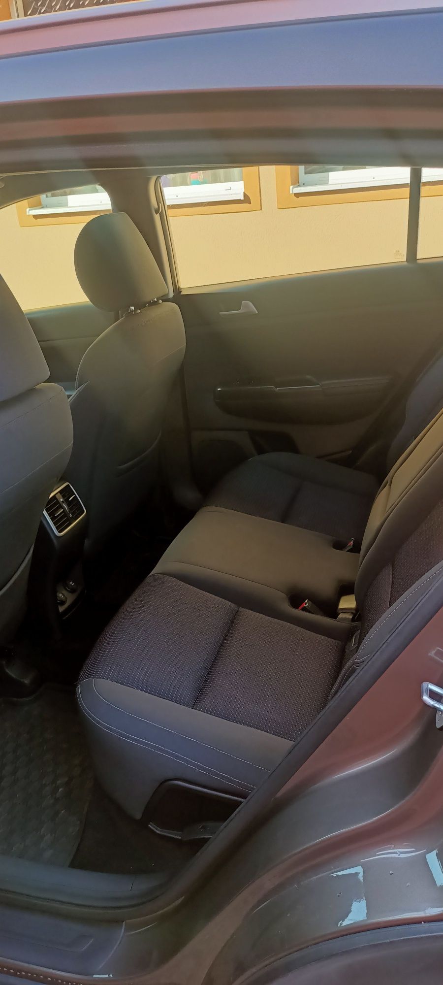 Vând kia Sportage 4x4