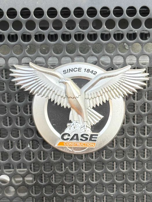 Ekskavator-yuklagich CASE 695 SV PREMIUM