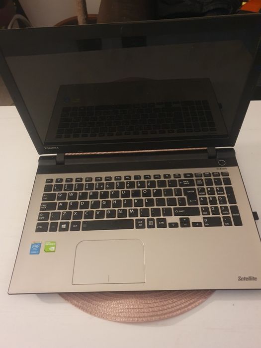Laptop Toschiba satellie L50-c-156
