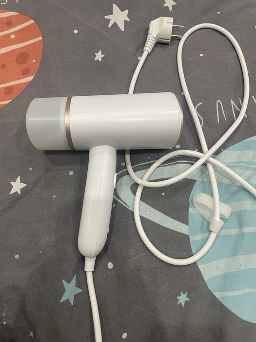 Уред за гладене с пара STH3020